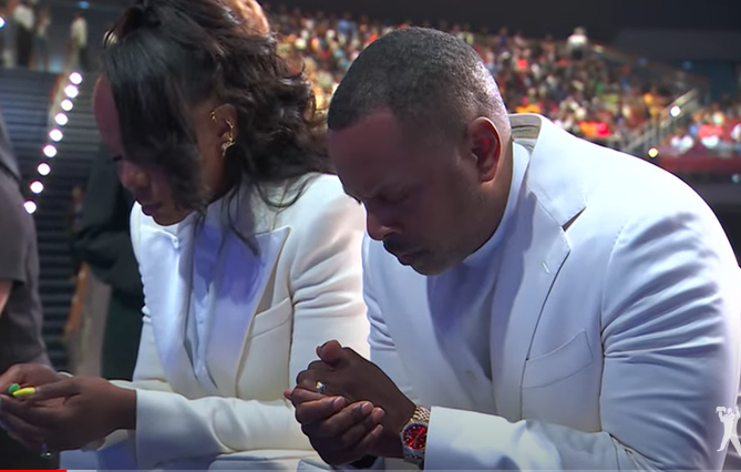 TD Jakes Installs Daughter And Son-In-Law As Potters House Assistant ...
